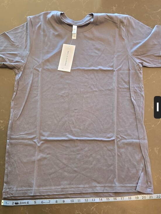 Bella Canvas Other - Bella Canvas Men’s Short Sleeve T-Shirt in Mauve Gray